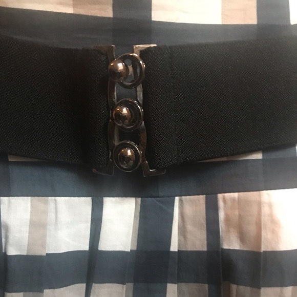 Forever 21 plaid skirt with black belt - Picture 3 of 6